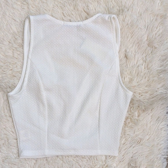 NWT Arden B crop top - Picture 2 of 4
